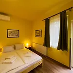 Irisz Panzio 3*
