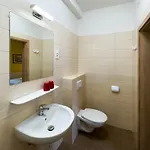 Konukevi Irisz Panzio 3*
