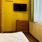 Irisz Panzio 3* Budapeşte