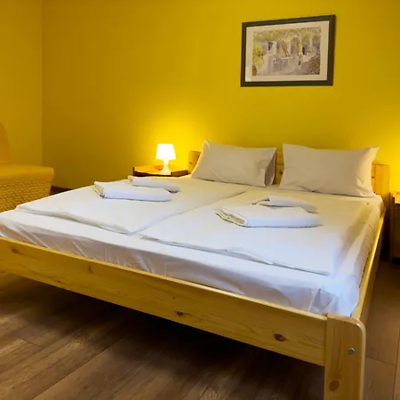 Irisz Panzio Guest house