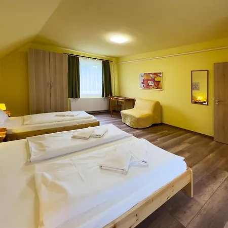 Irisz Panzio Guest house Budapest