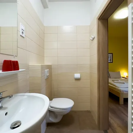 Guest house Irisz Panzio 3*