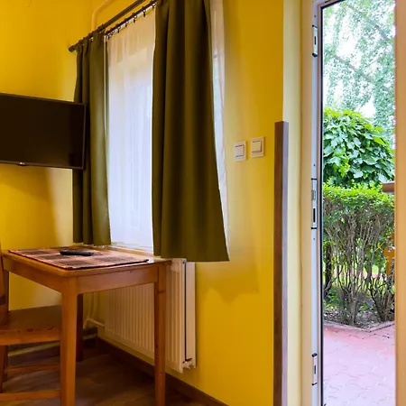 Irisz Panzio Guest house