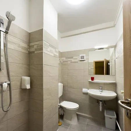 Irisz Panzio 3* Budapešť