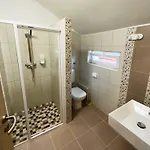 Irisz Panzio 3*