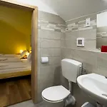 Irisz Panzio 3*