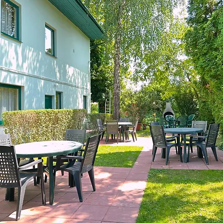 írisz Panzió 3* Budapeste