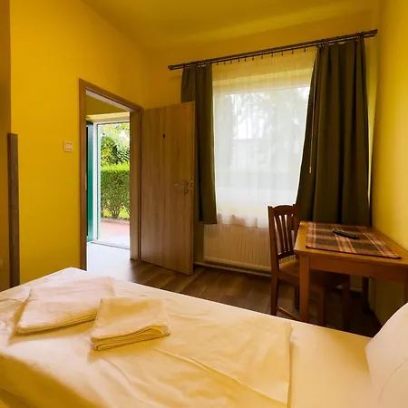 Casa de hóspedes írisz Panzió 3*