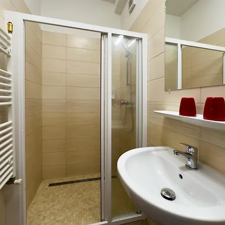Casa de hóspedes írisz Panzió 3*