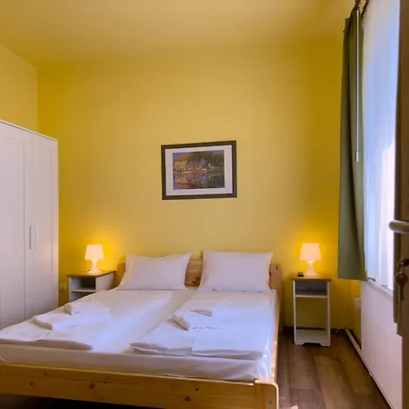 Irisz Panzio بيت ضيافة